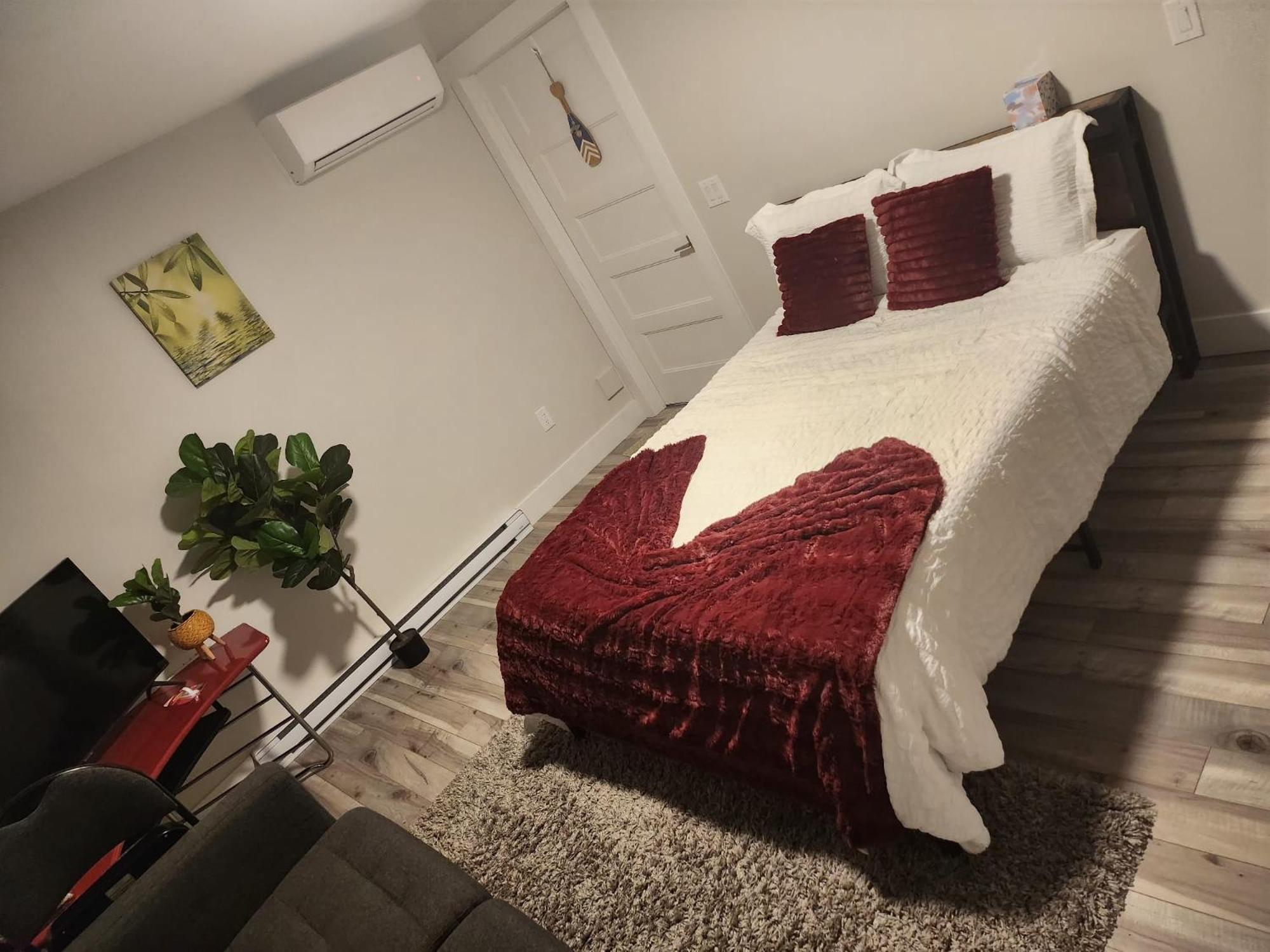 Choicest Cozy Stay Halifax Exterior photo